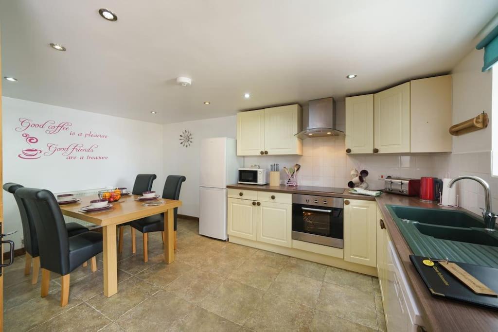 Millers Cottage Llandysul 外观 照片